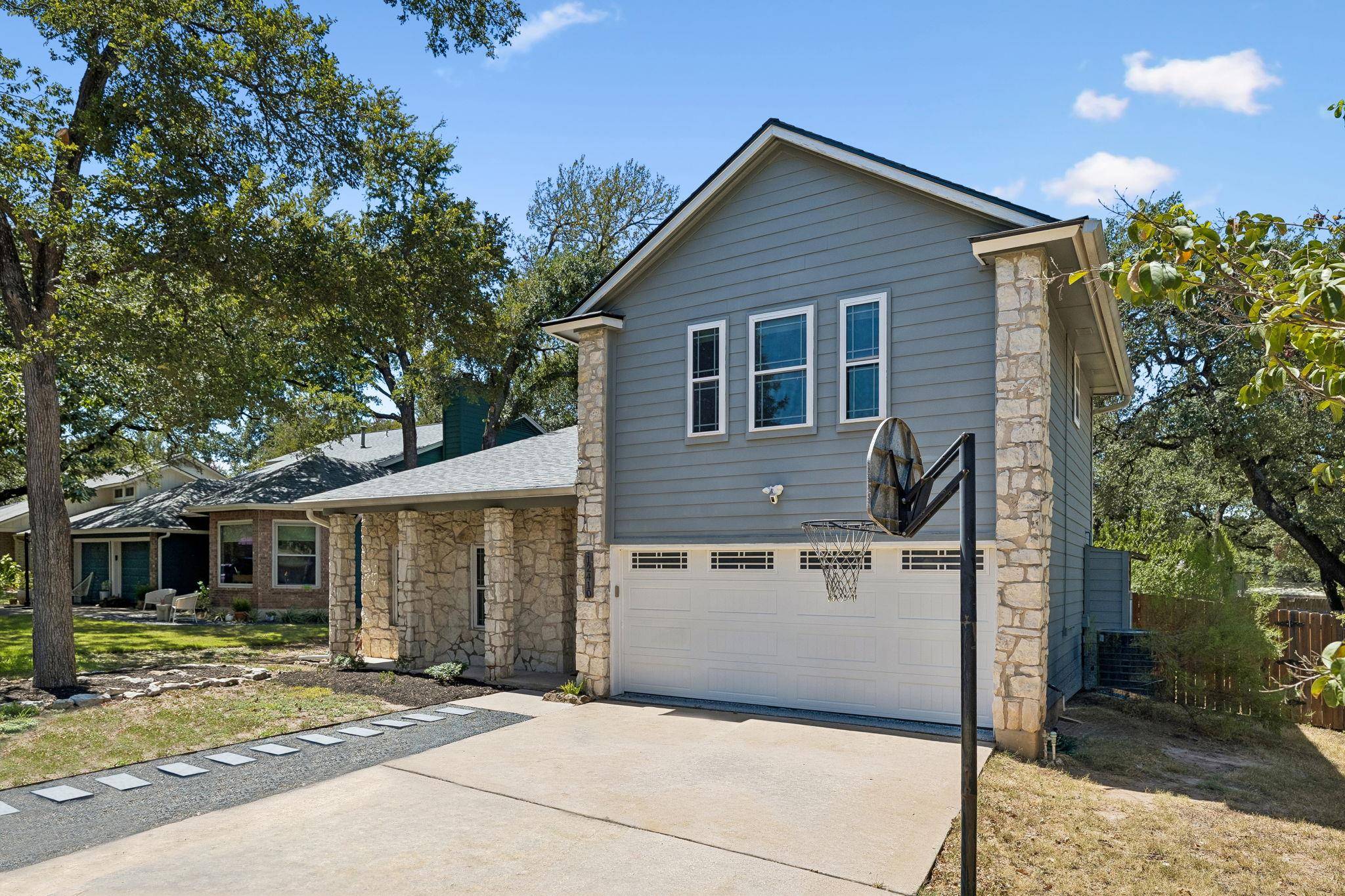 12410 Blossomwood DR, Austin, TX 78727