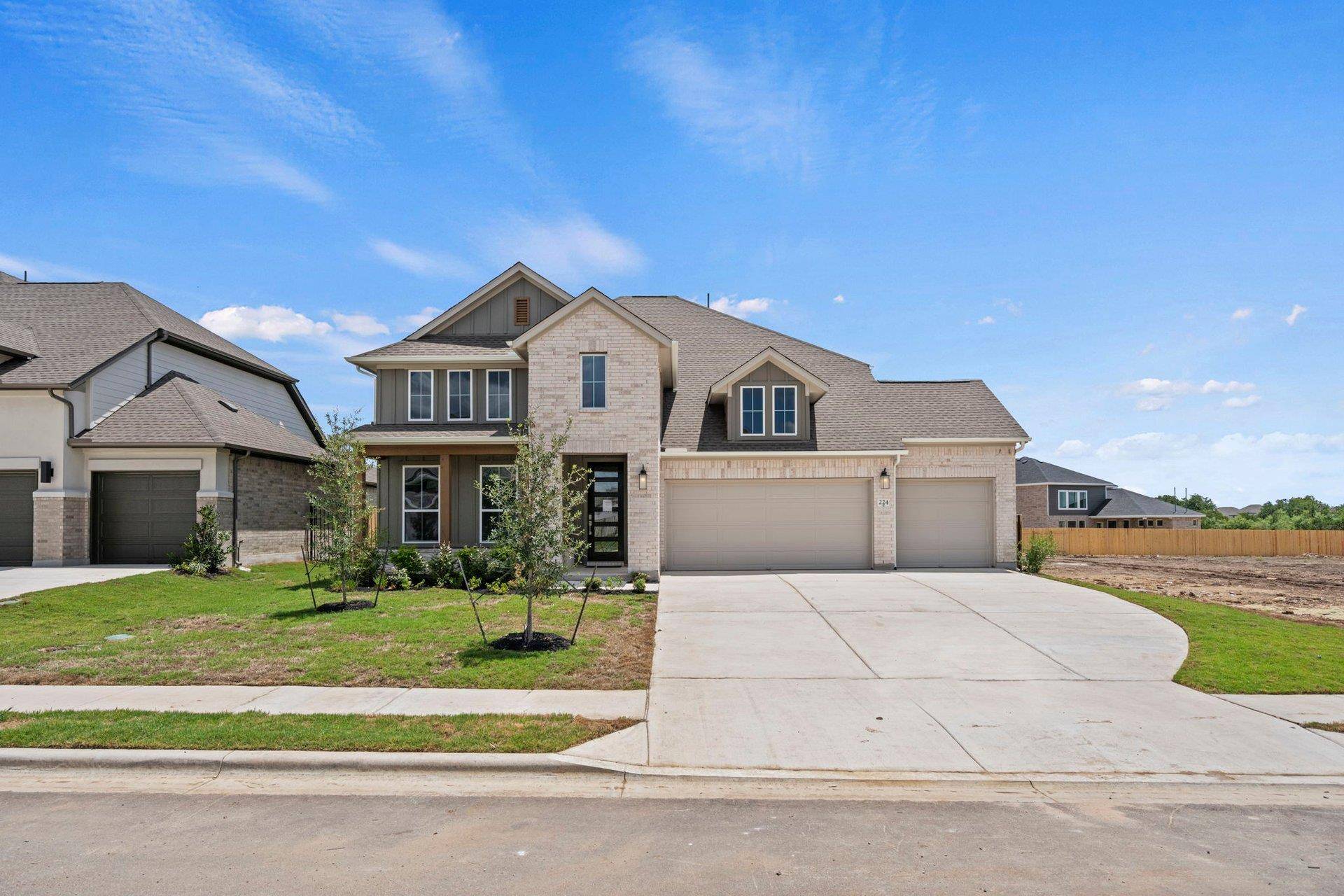 224 Pacific Grove CIR, Liberty Hill, TX 78642
