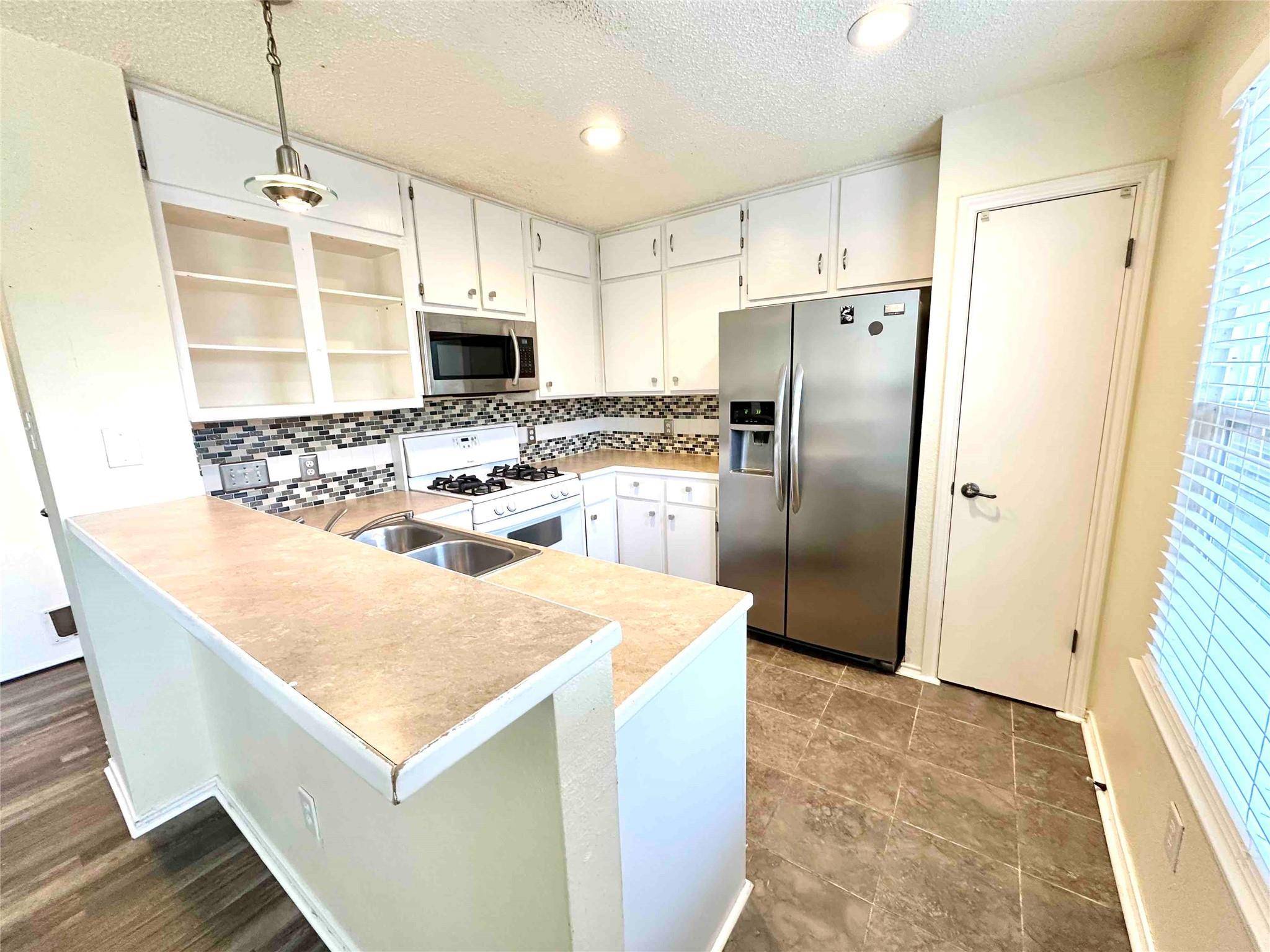 5934 Kevin Kelly PL, Austin, TX 78727