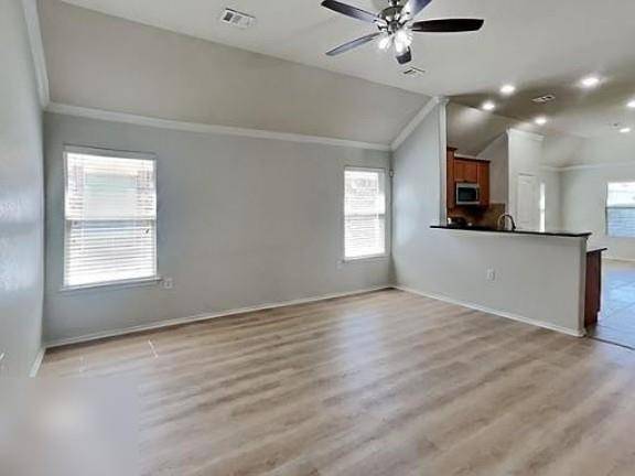 5833 Zachary Scott ST, Austin, TX 78747
