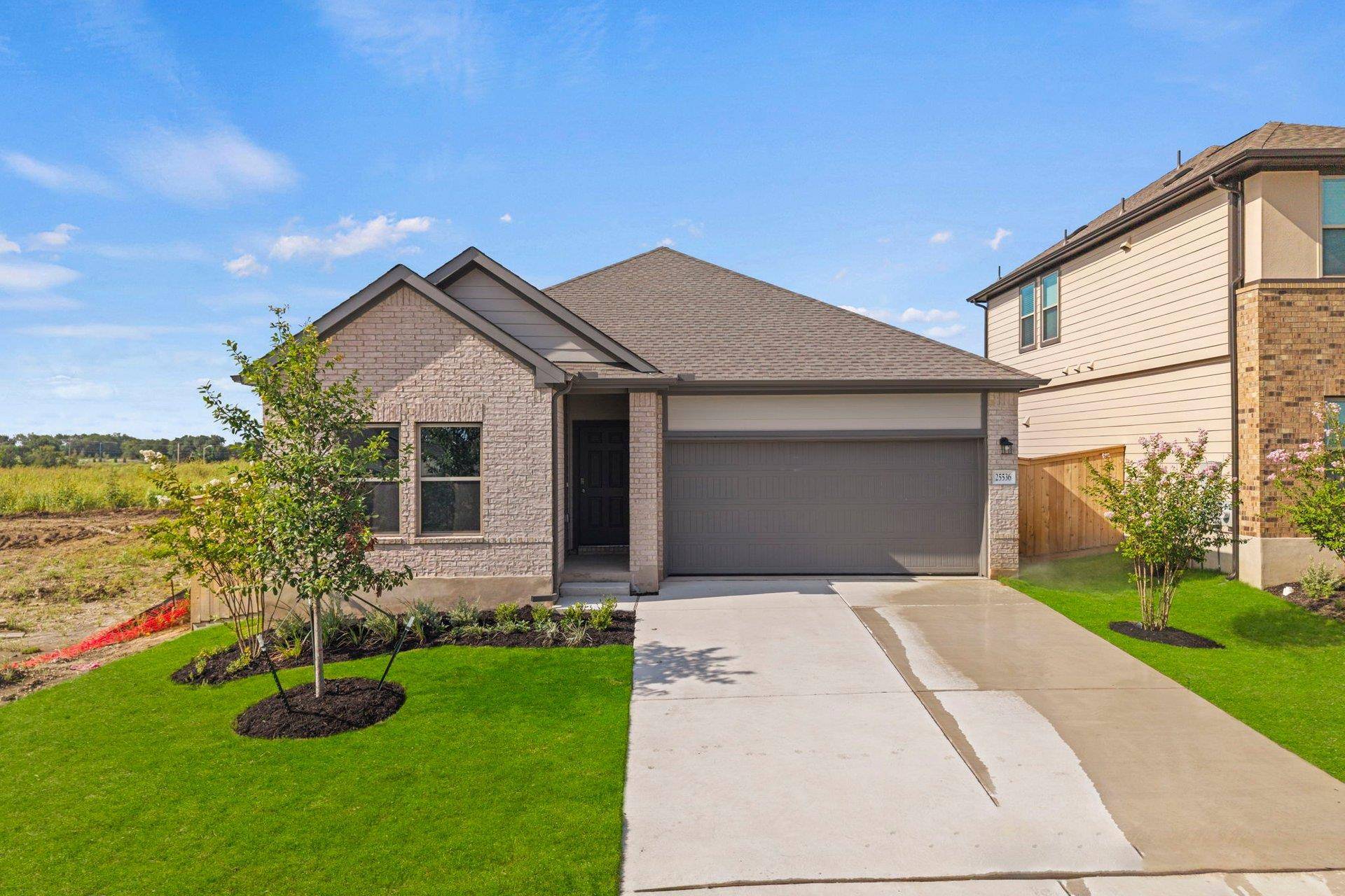 25536 Flora Bella LN, Elgin, TX 78621