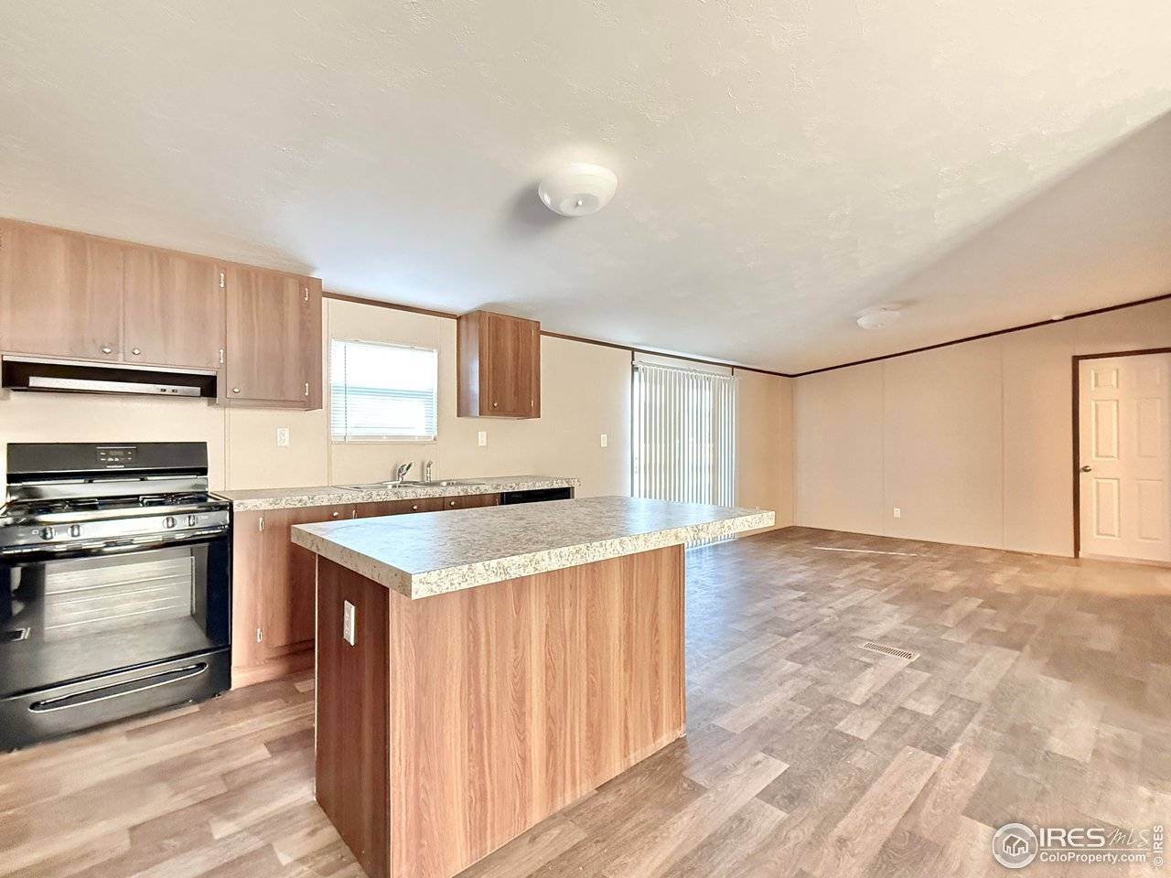 211 S Porter, Eckley, CO 80727