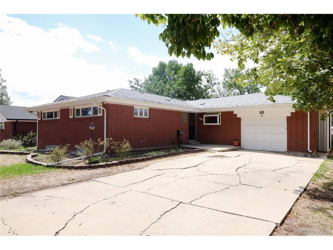 1011 Jamaica, Aurora, CO 80010