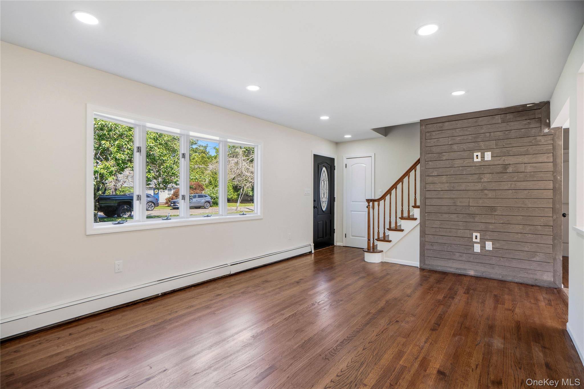 325 Harrison AVE, Miller Place, NY 11764