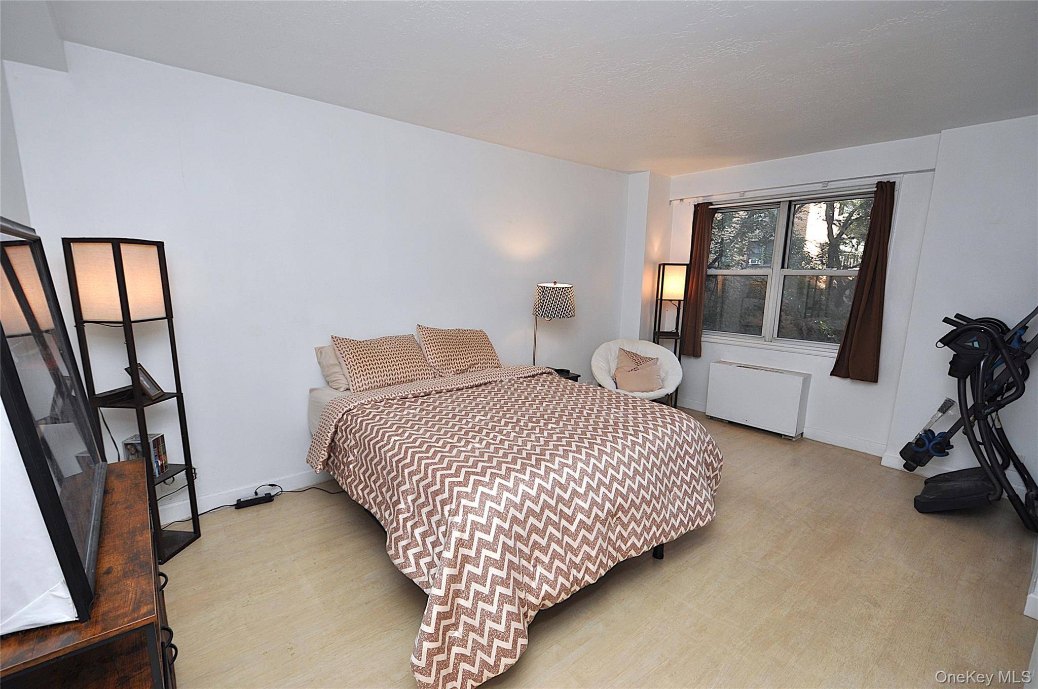 230 Garth RD #3B1, Scarsdale, NY 10583
