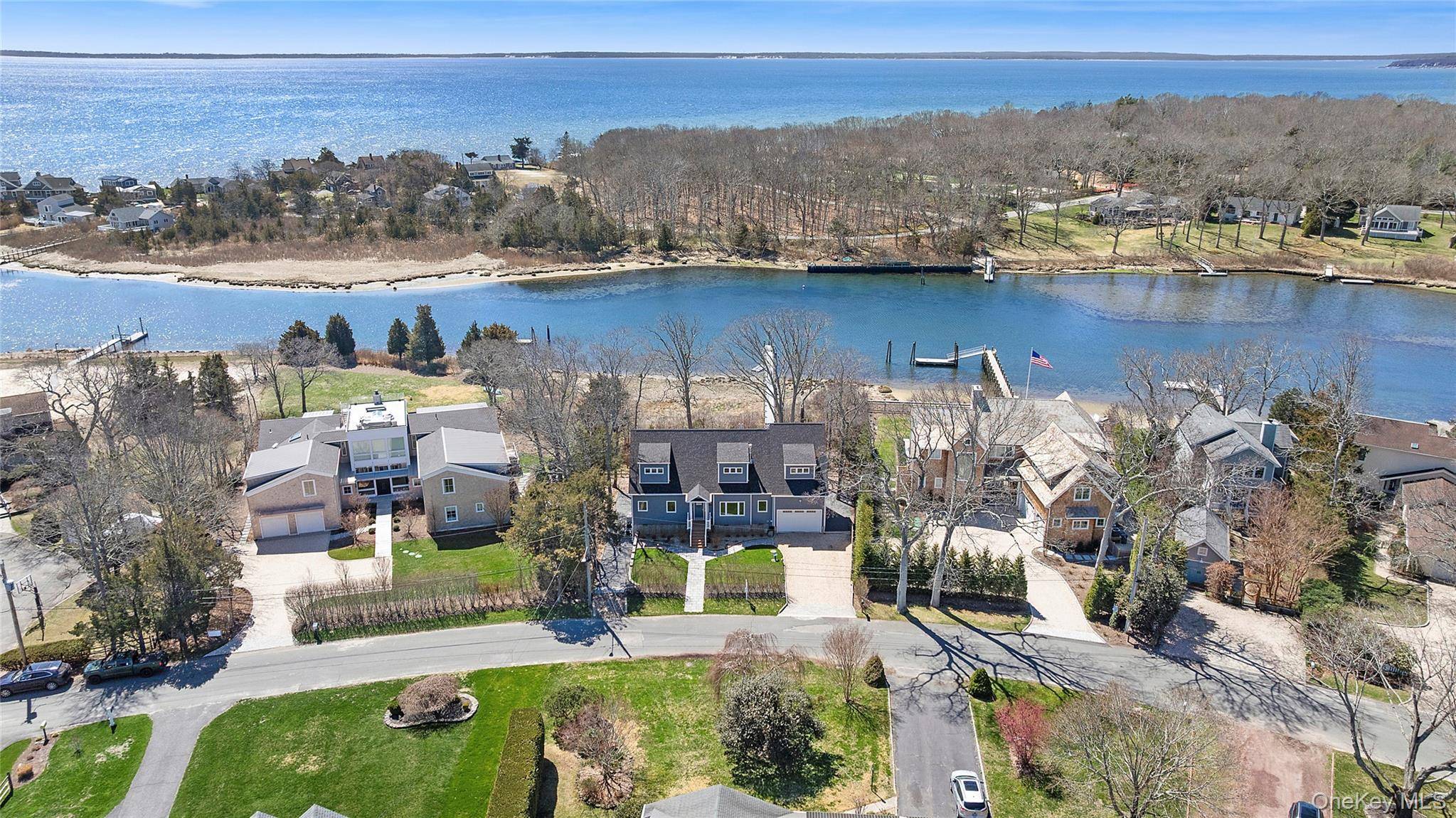 2280 Deep Hole DR, Mattituck, NY 11952