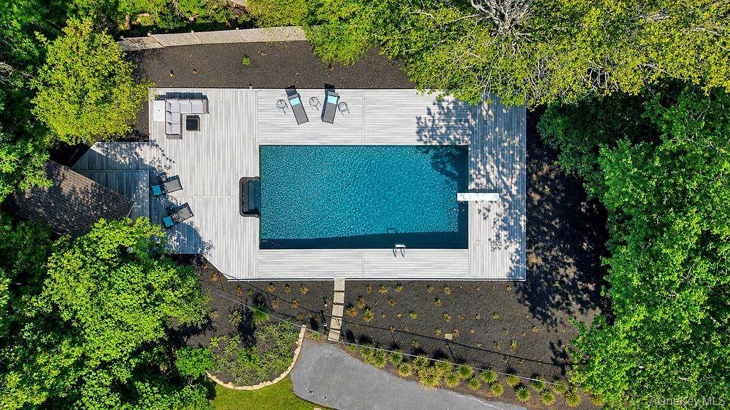 9305 Soundview AVE, Southold, NY 11971
