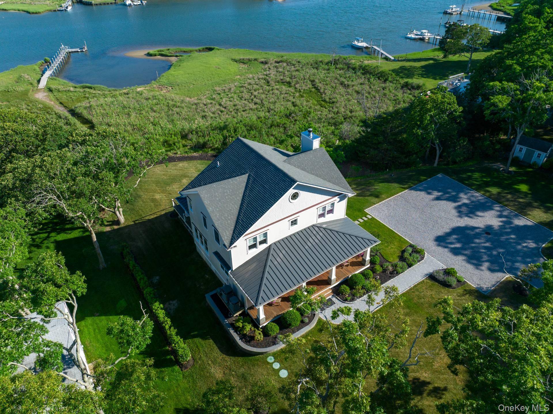 1940 Mason DR, Cutchogue, NY 11935
