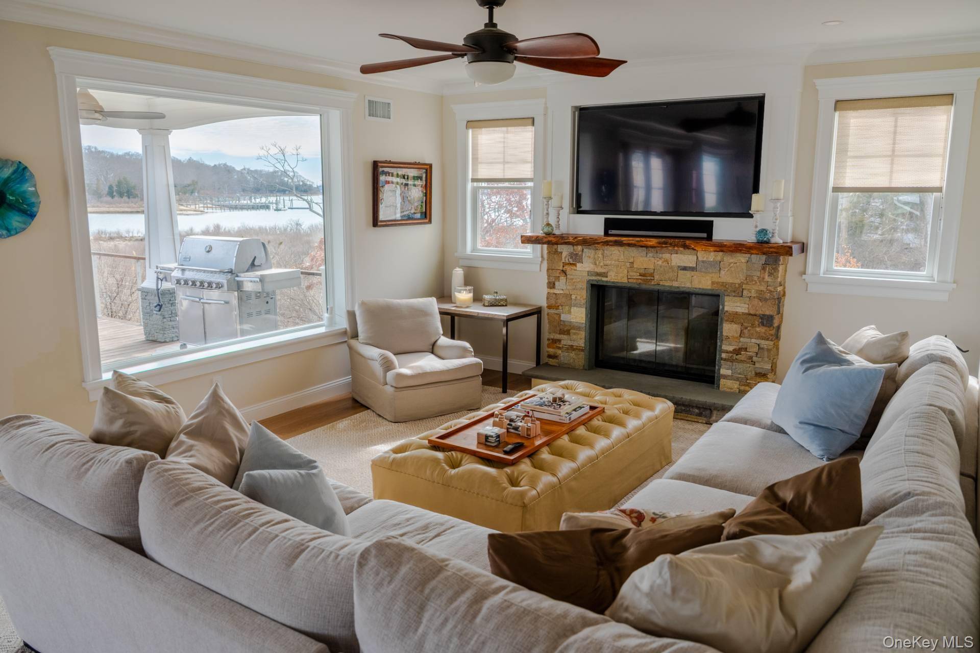 1940 Mason DR, Cutchogue, NY 11935