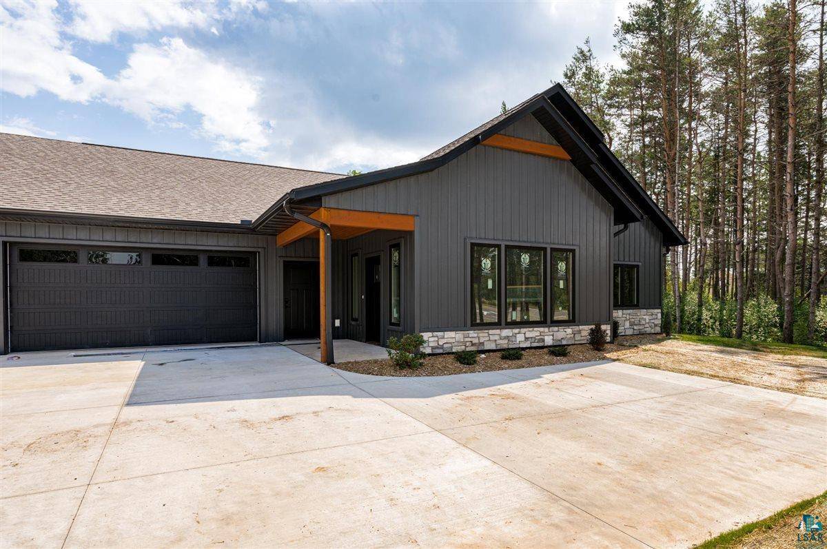 3806 Lavaque Rd #3806, Hermantown, MN 55811