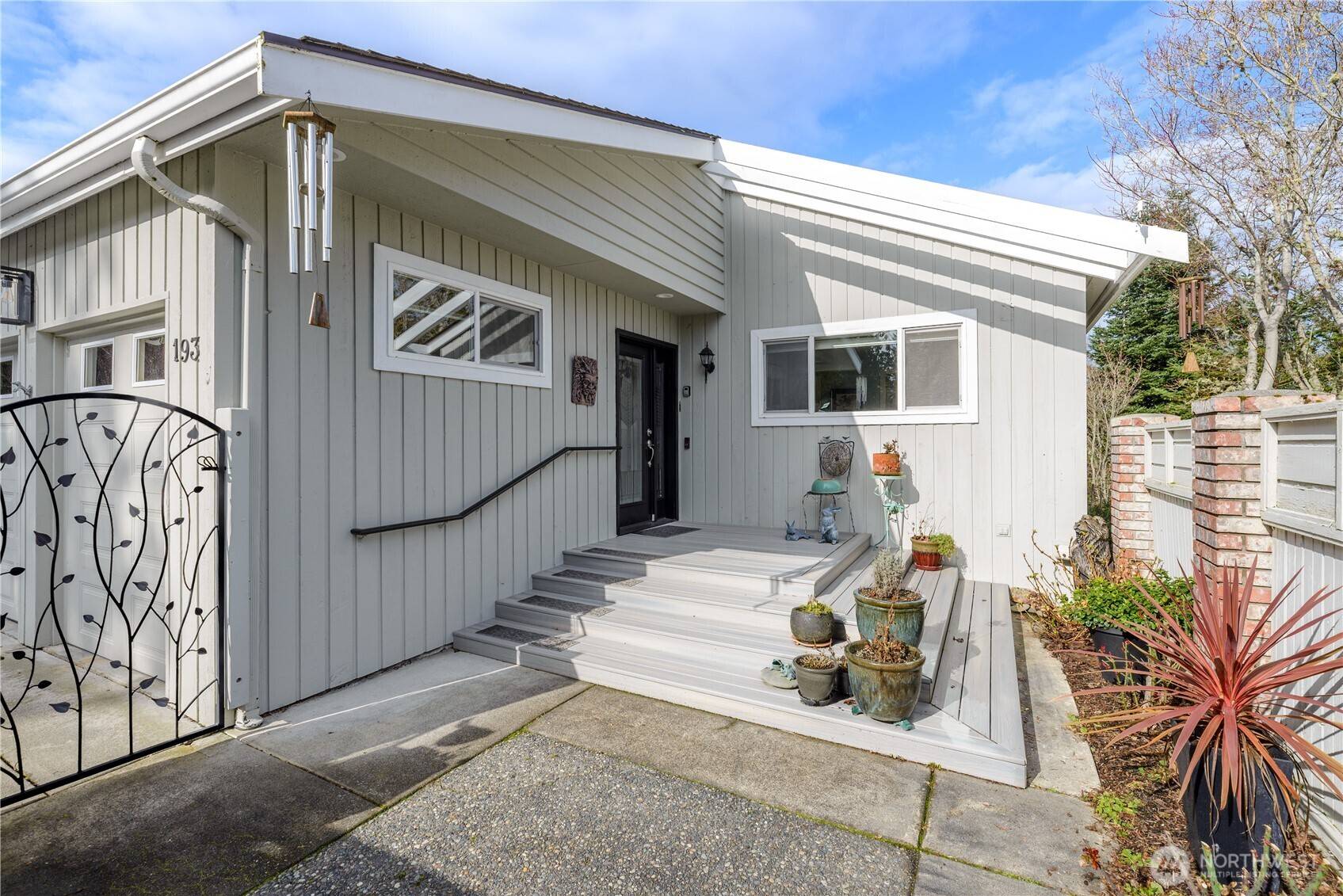 193 Fairway DR, Sequim, WA 98382