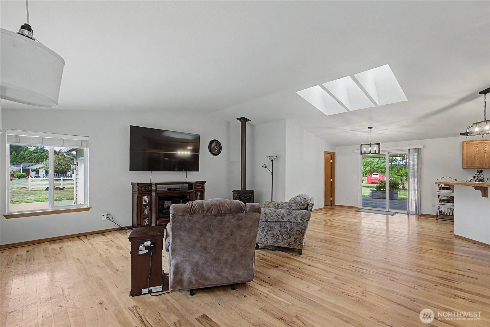 10548 179th AVE SW, Rochester, WA 98579