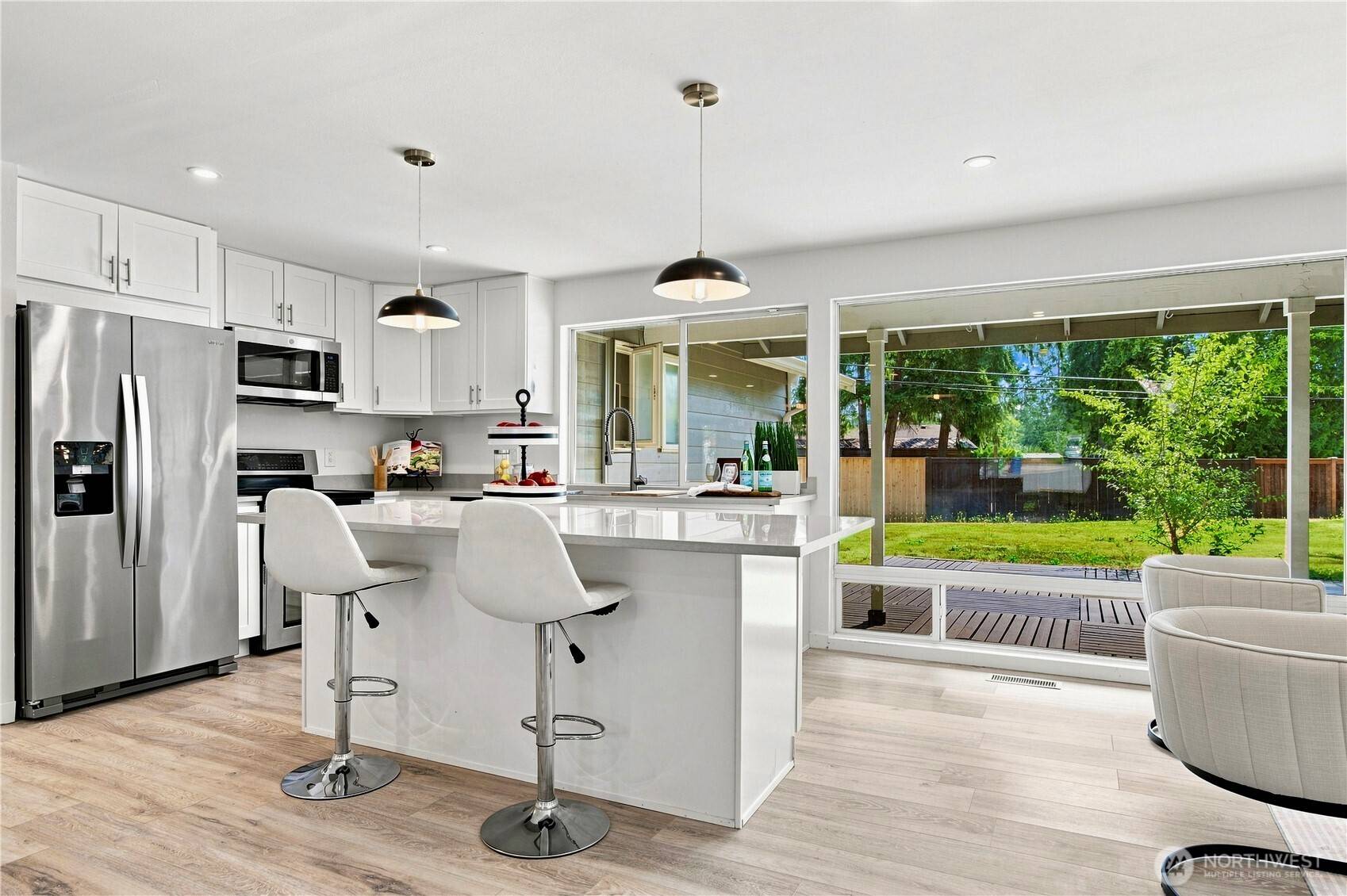 17921 NE 27th ST, Redmond, WA 98052