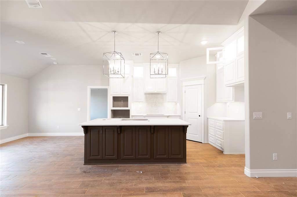 8321 NW 154th CT, Edmond, OK 73013
