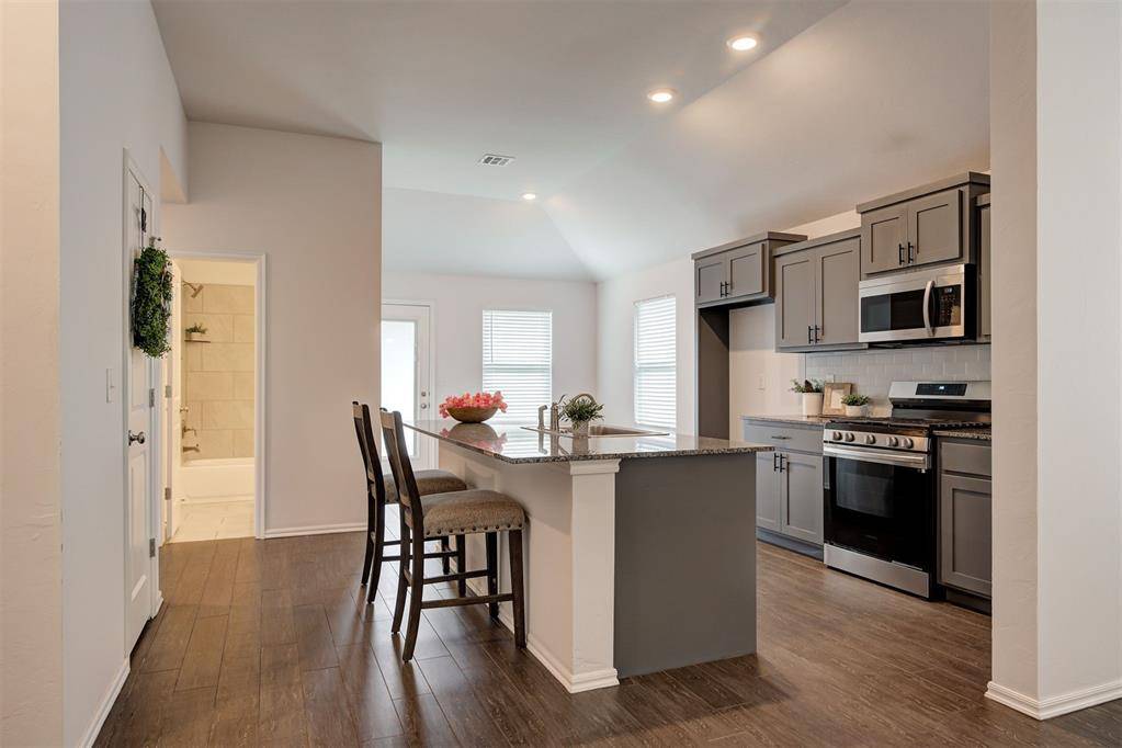 3717 Central Park DR, Moore, OK 73160