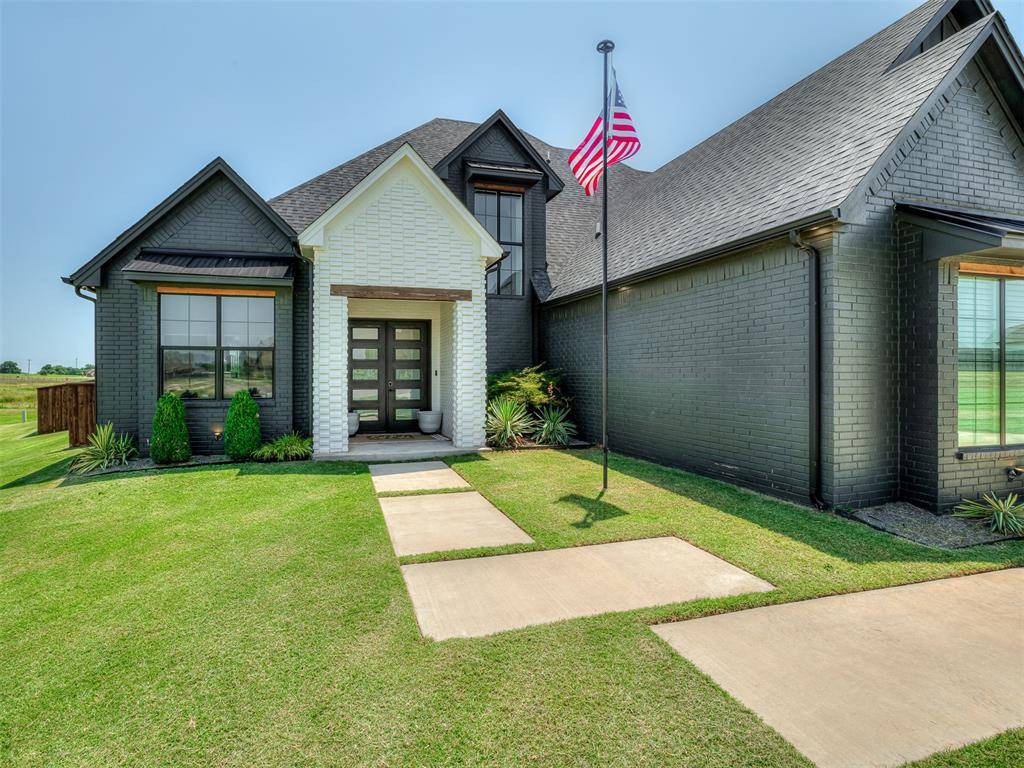 1330 Acclivis CT, Newcastle, OK 73065