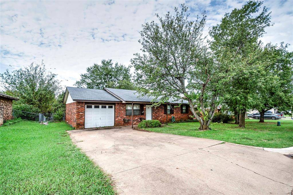 1023 E 17th ST, Chandler, OK 74834