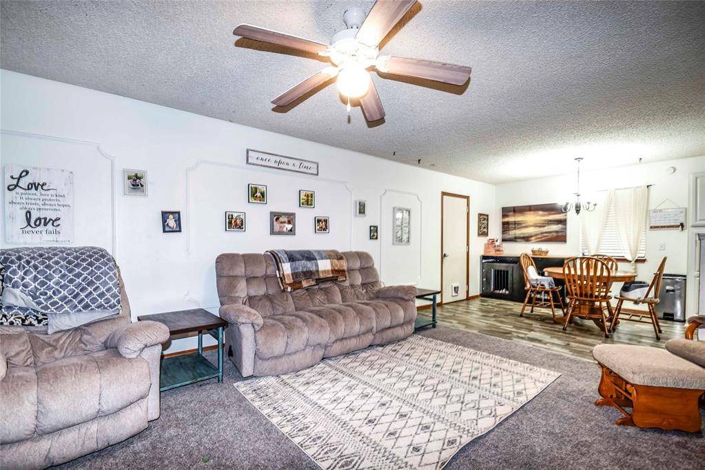 1023 E 17th ST, Chandler, OK 74834