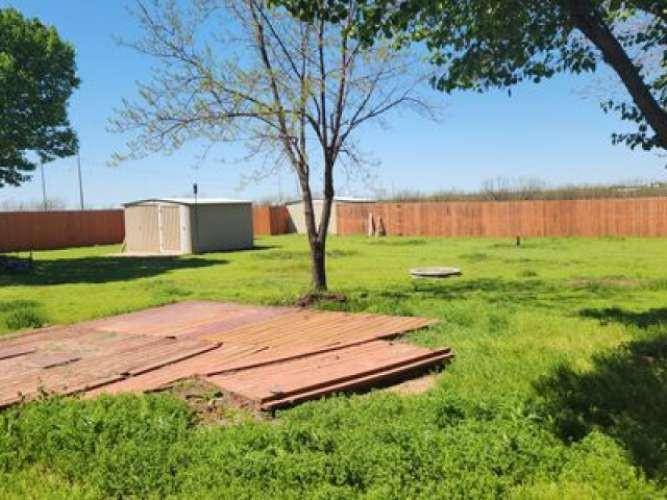10 SW Bradbury CIR, Lawton, OK 73505
