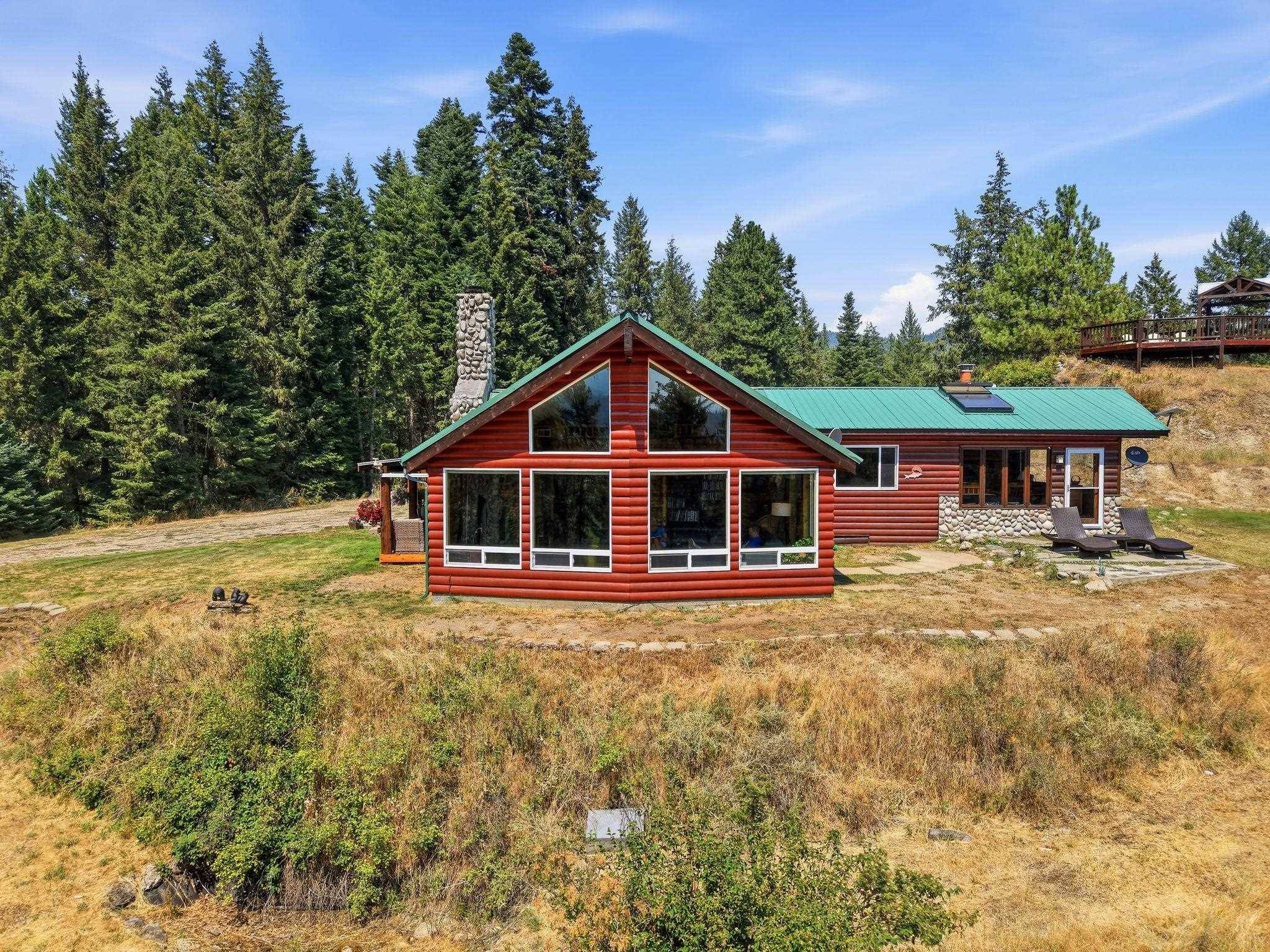 15504 N Osprey Ln, Newman Lake, WA 99025