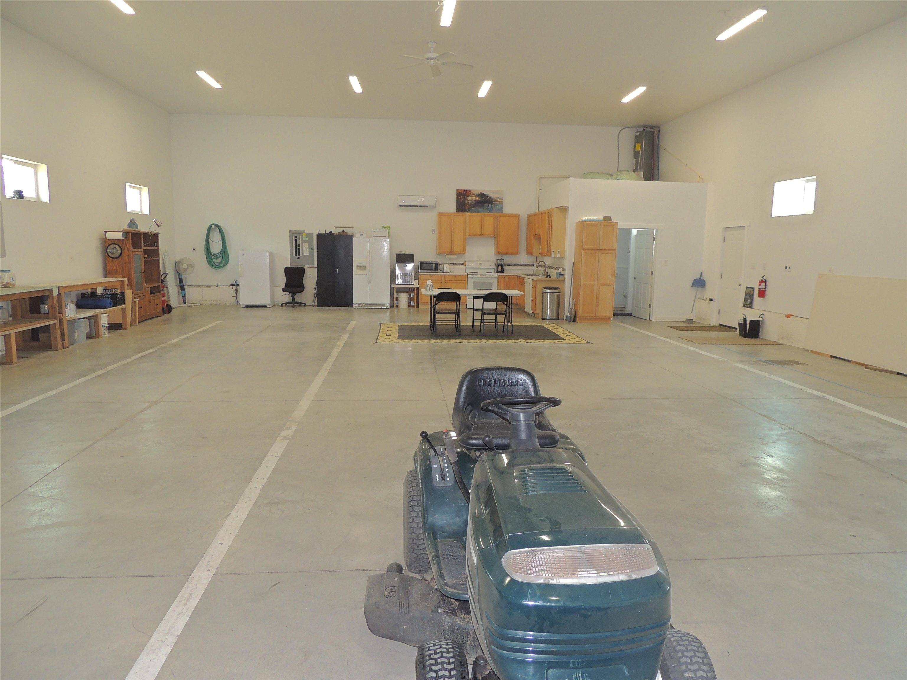 30260 Hawk Ln E, Deer Meadows, WA 99122