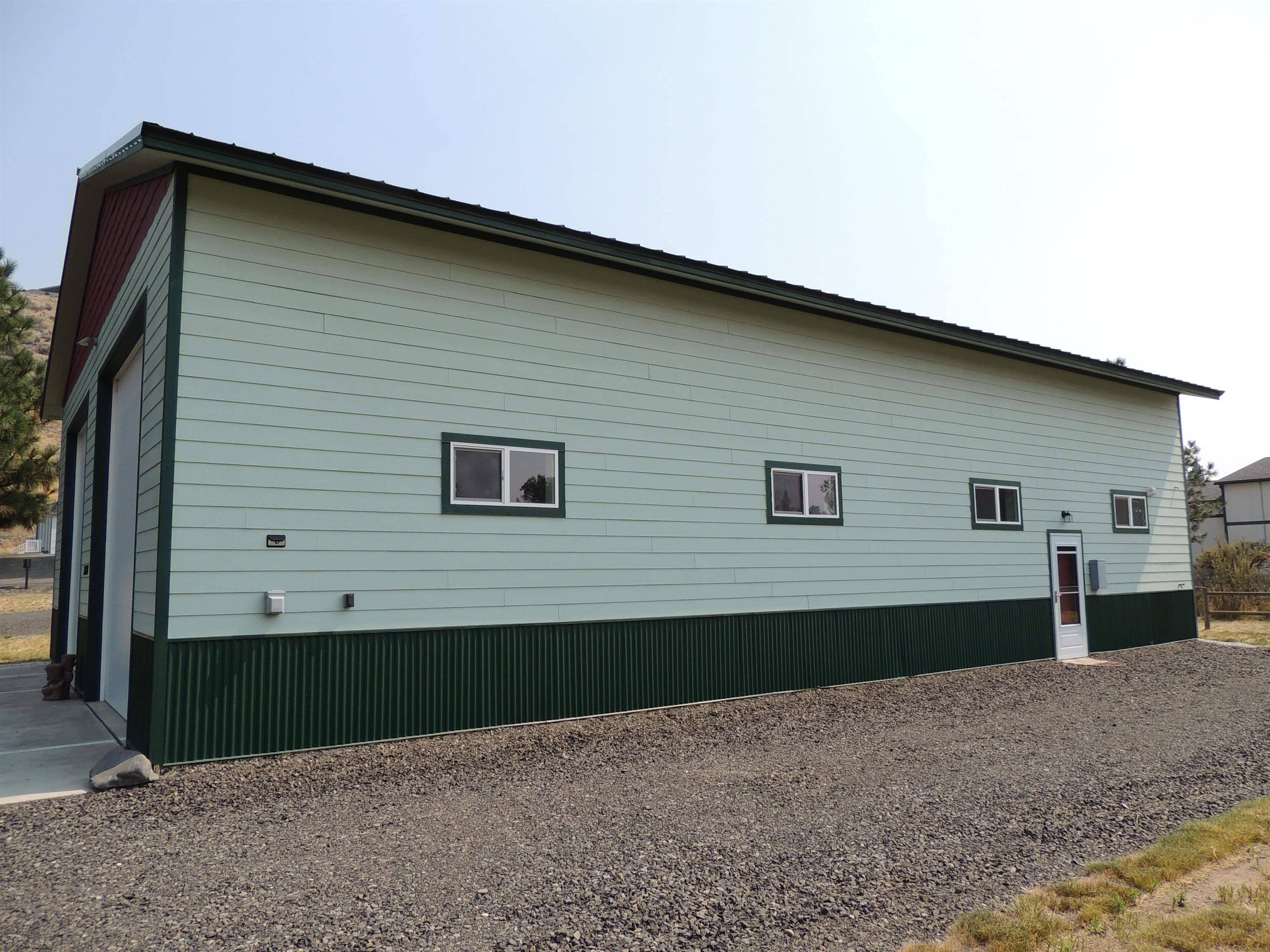 30260 Hawk Ln E, Deer Meadows, WA 99122