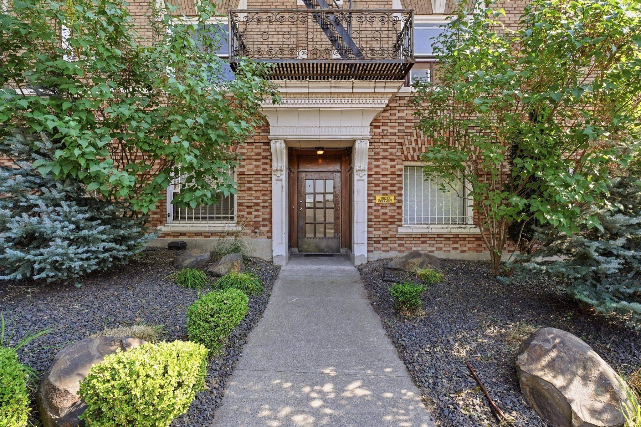 702 S Bernard St, Spokane, WA 99204