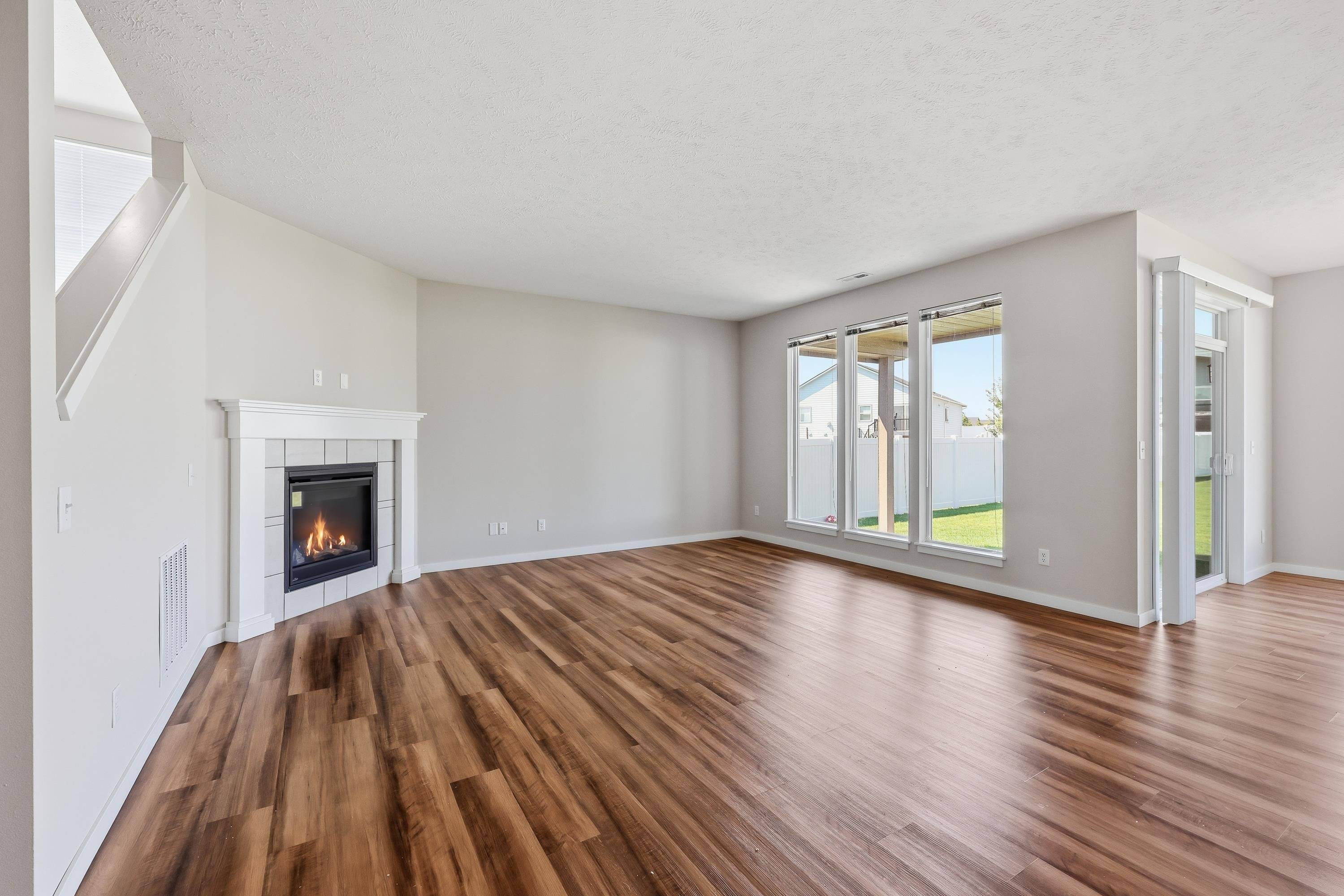 8411 N Summerhill Ln, Spokane, WA 99208