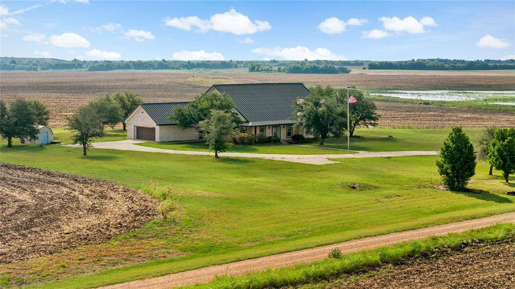300 PR 14030, Blossom, TX 75416