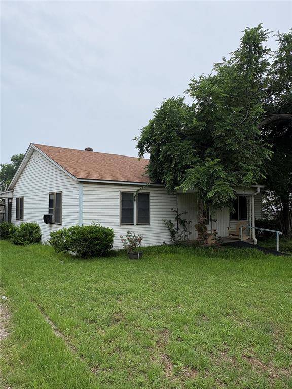 407 N Lane Street, Decatur, TX 76234