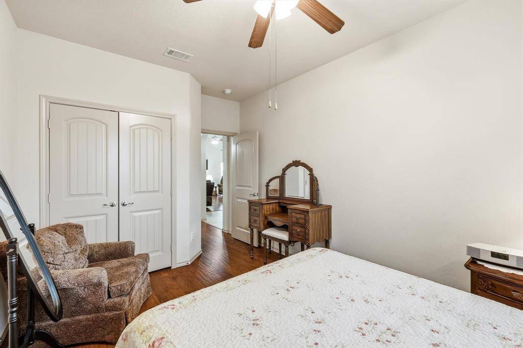 4524 Lacewood Drive, Denton, TX 76226