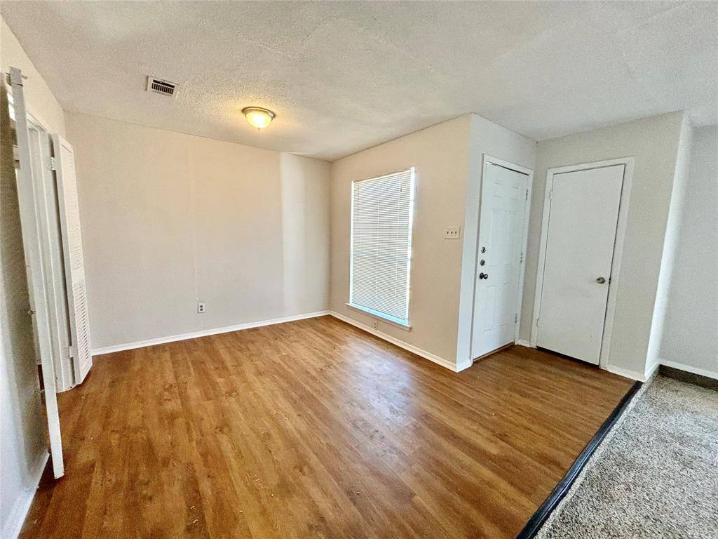 800 Irwin Drive #A, Hurst, TX 76053