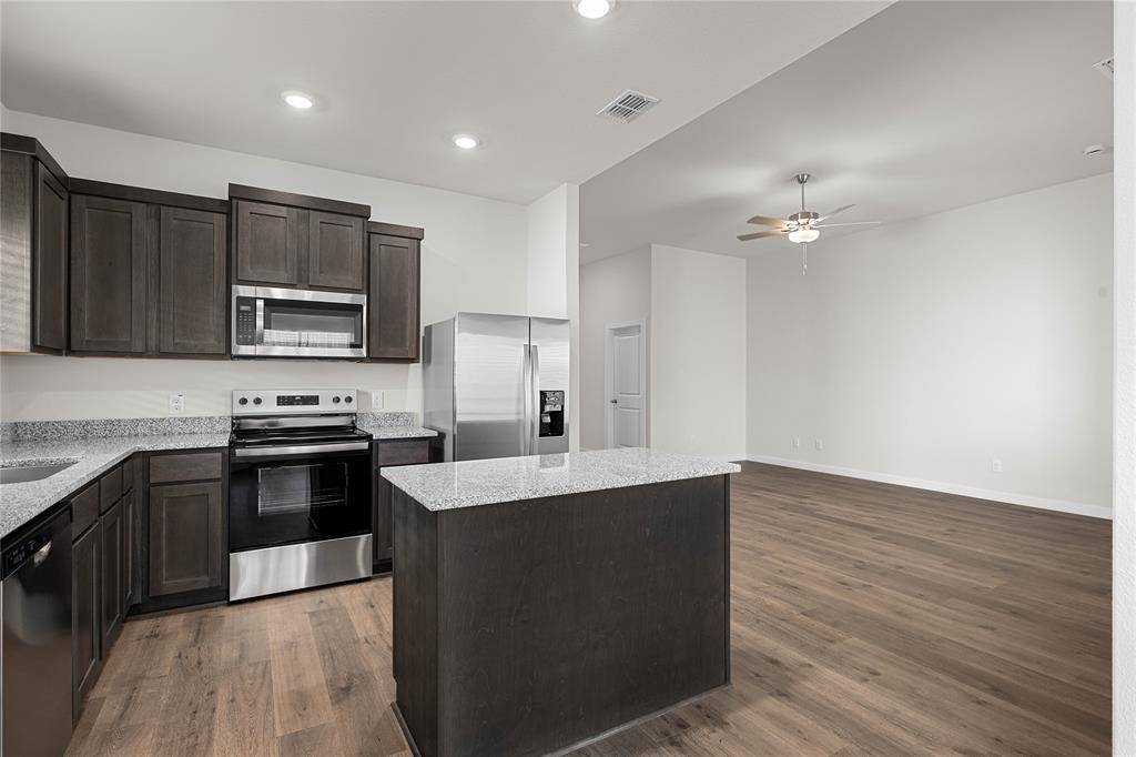 17003 Paul Drive, Seagoville, TX 75159