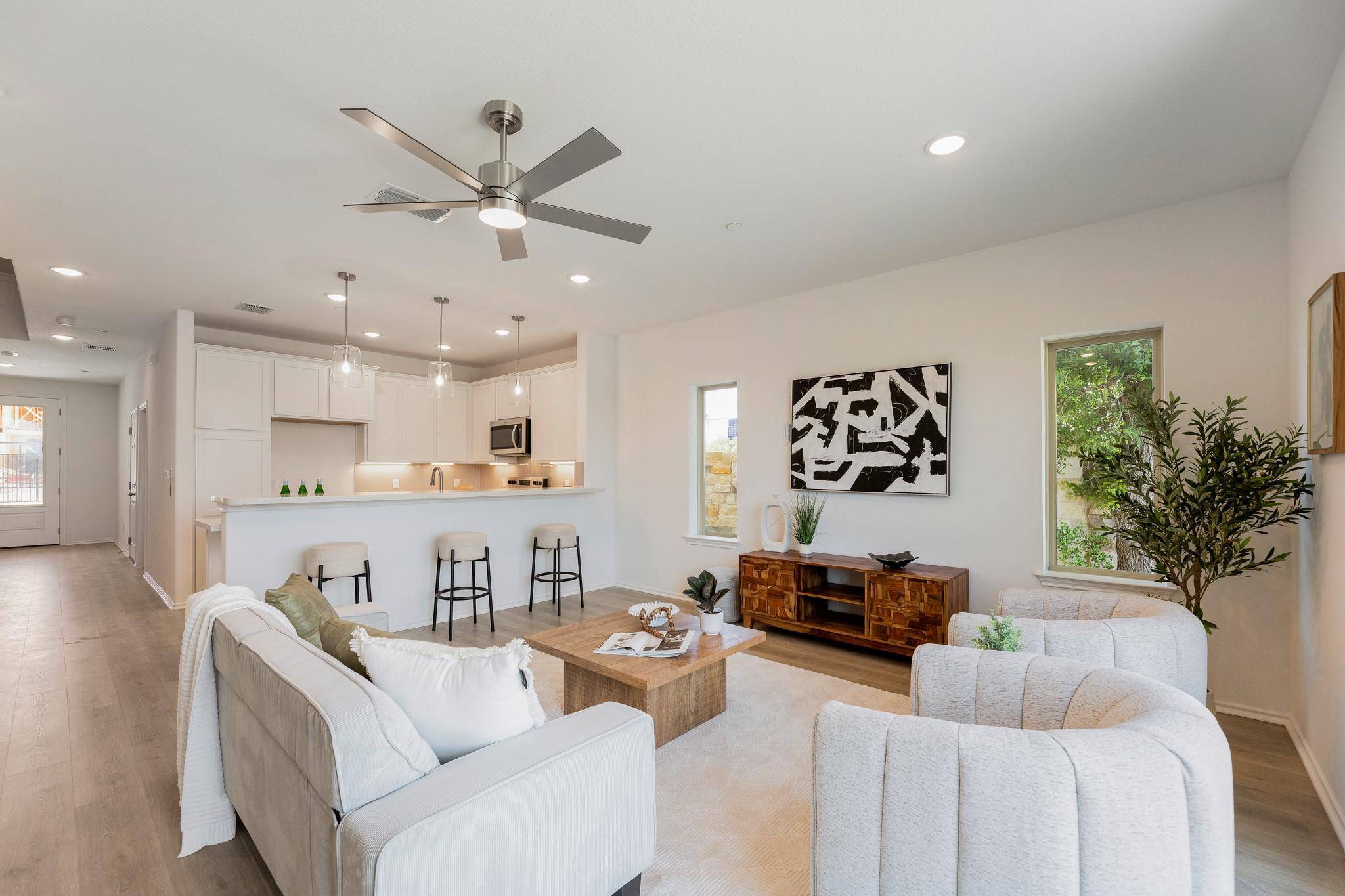 108 Tesla CIR, Round Rock, TX 78681