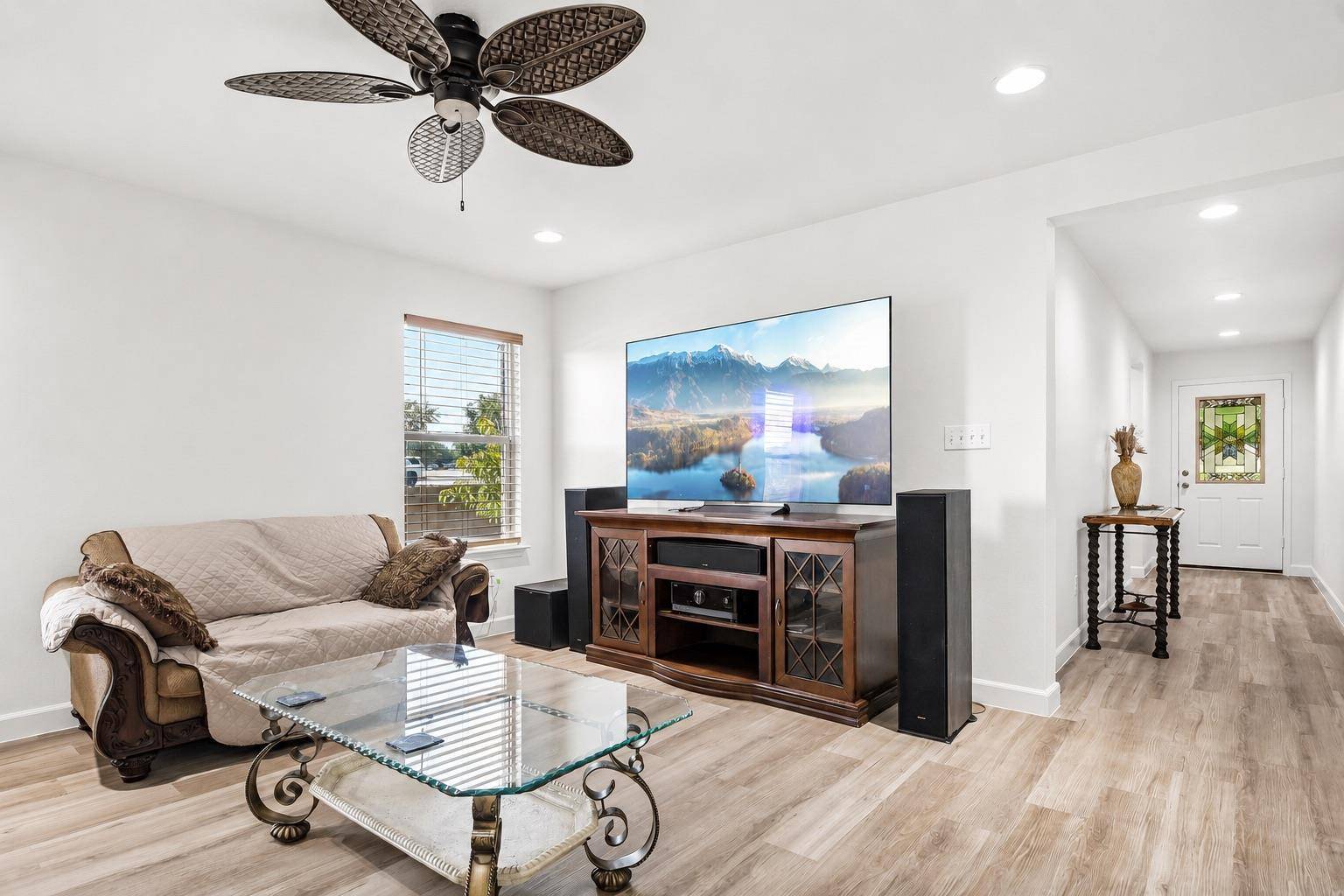 260 Cushman DR, Kyle, TX 78640
