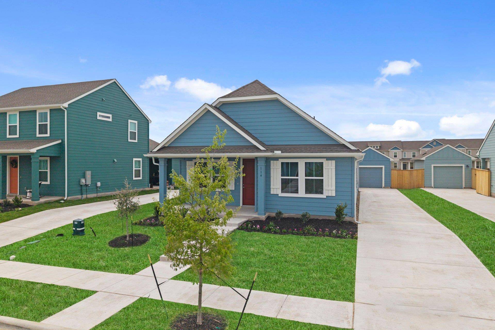 114 Cherry Blossom LN, Taylor, TX 76574
