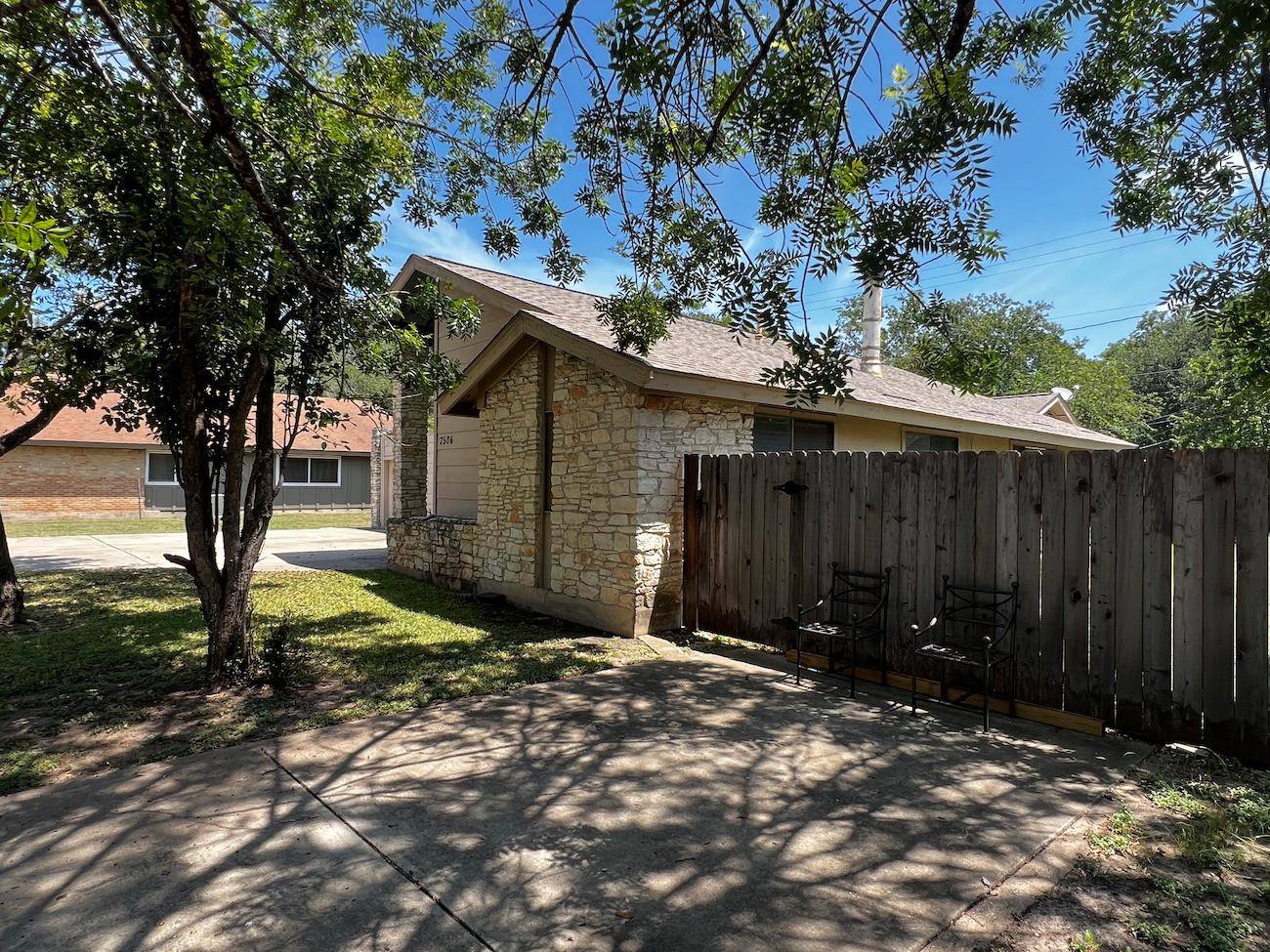 7506 Chelsea Moor #B, Austin, TX 78759