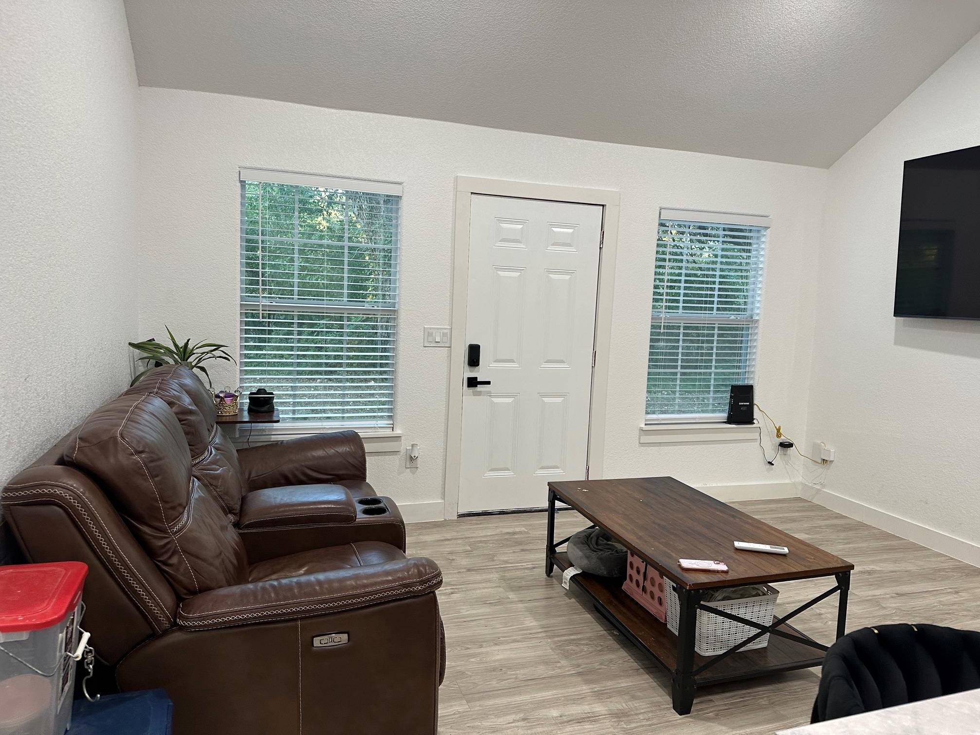 4900 Krischke RD, Schulenburg, TX 78956
