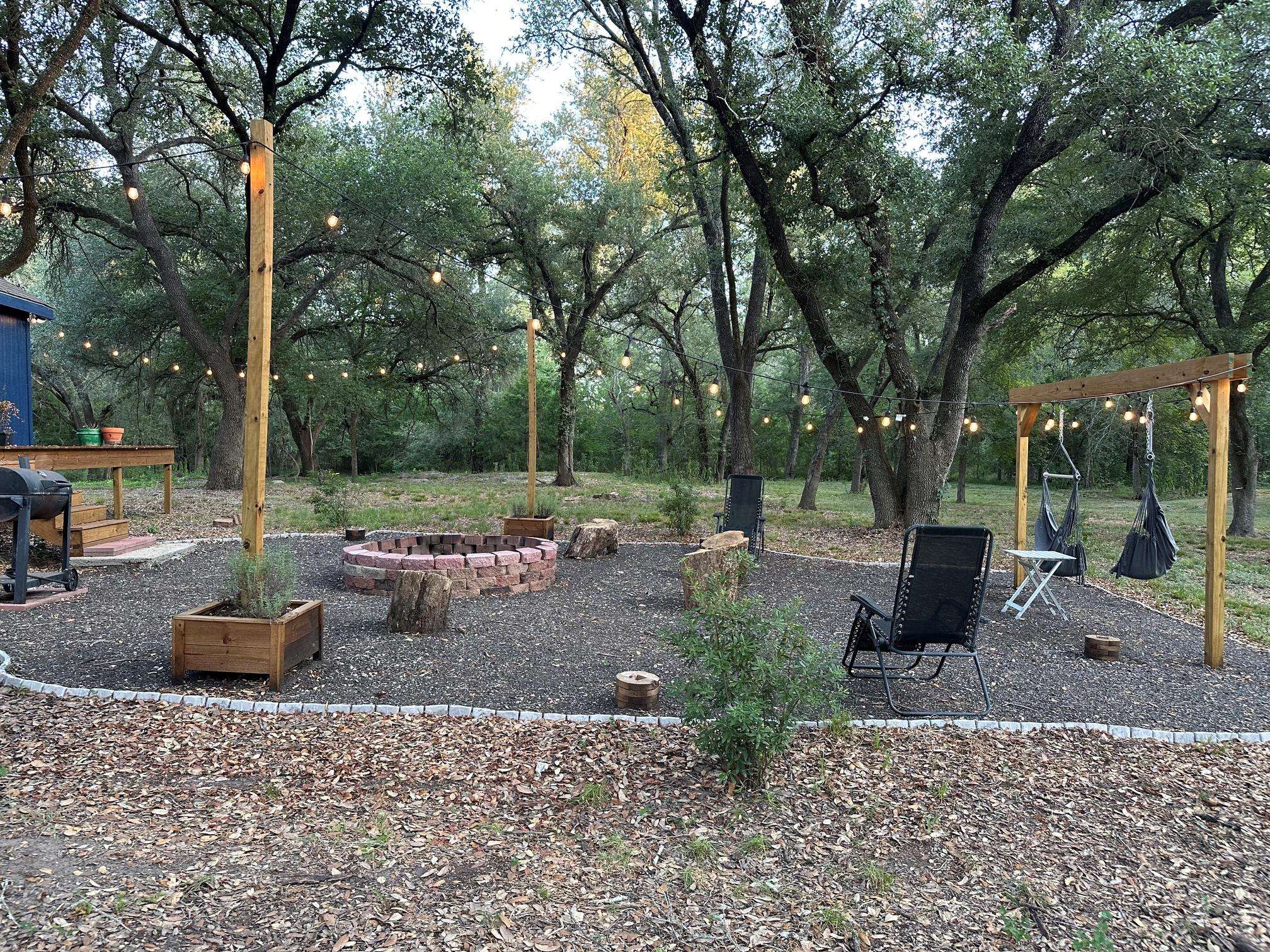 4900 Krischke RD, Schulenburg, TX 78956