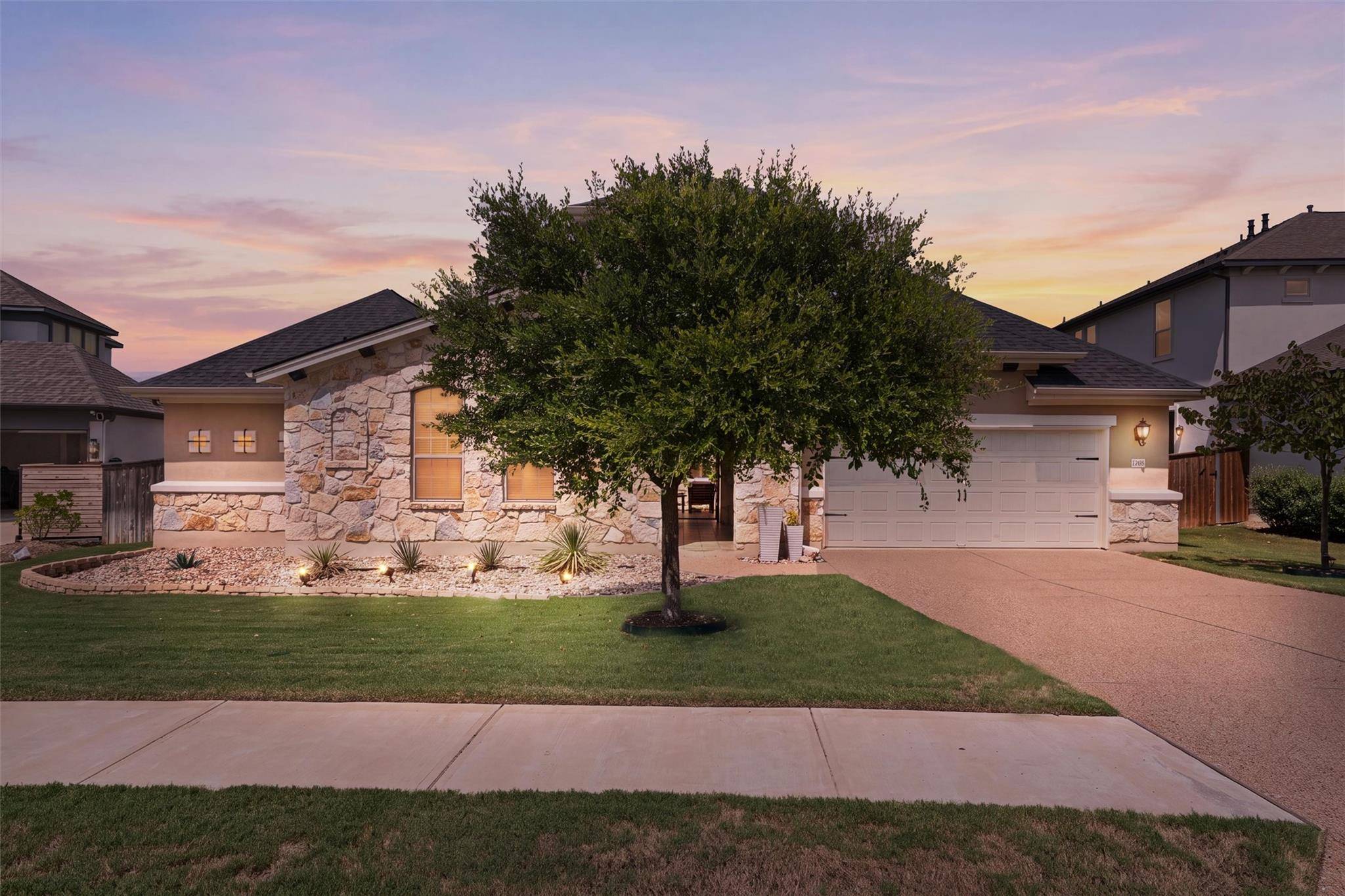 2700 War Wagon WAY, Leander, TX 78641