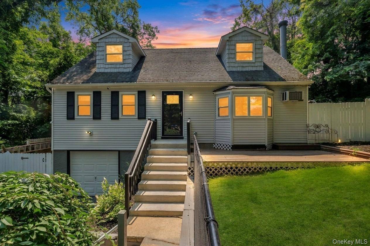14 Seaside AVE, Sound Beach, NY 11789