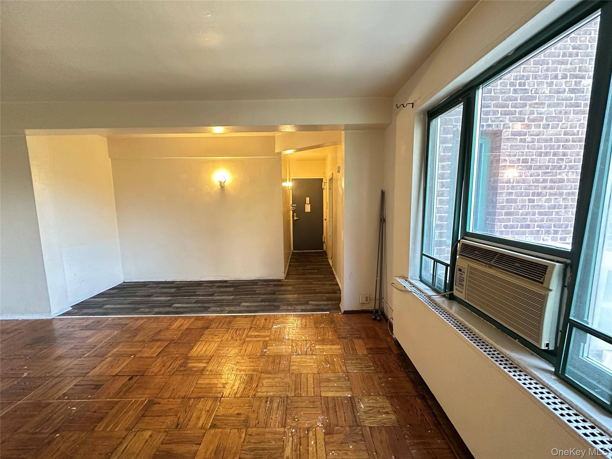 1579 Metropolitan AVE #6H, Bronx, NY 10462