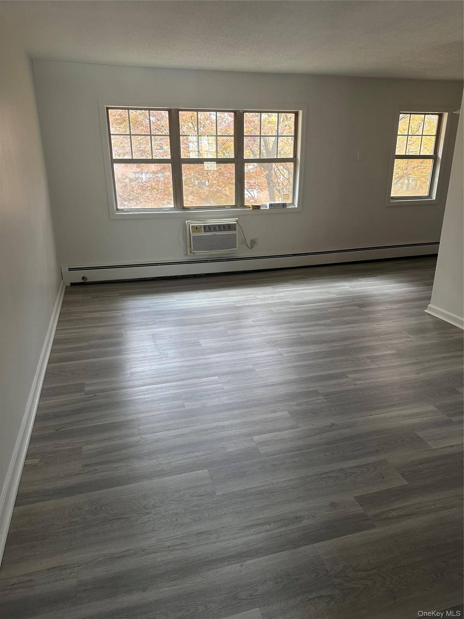 603 Barclay MNR #6C, Newburgh, NY 12550