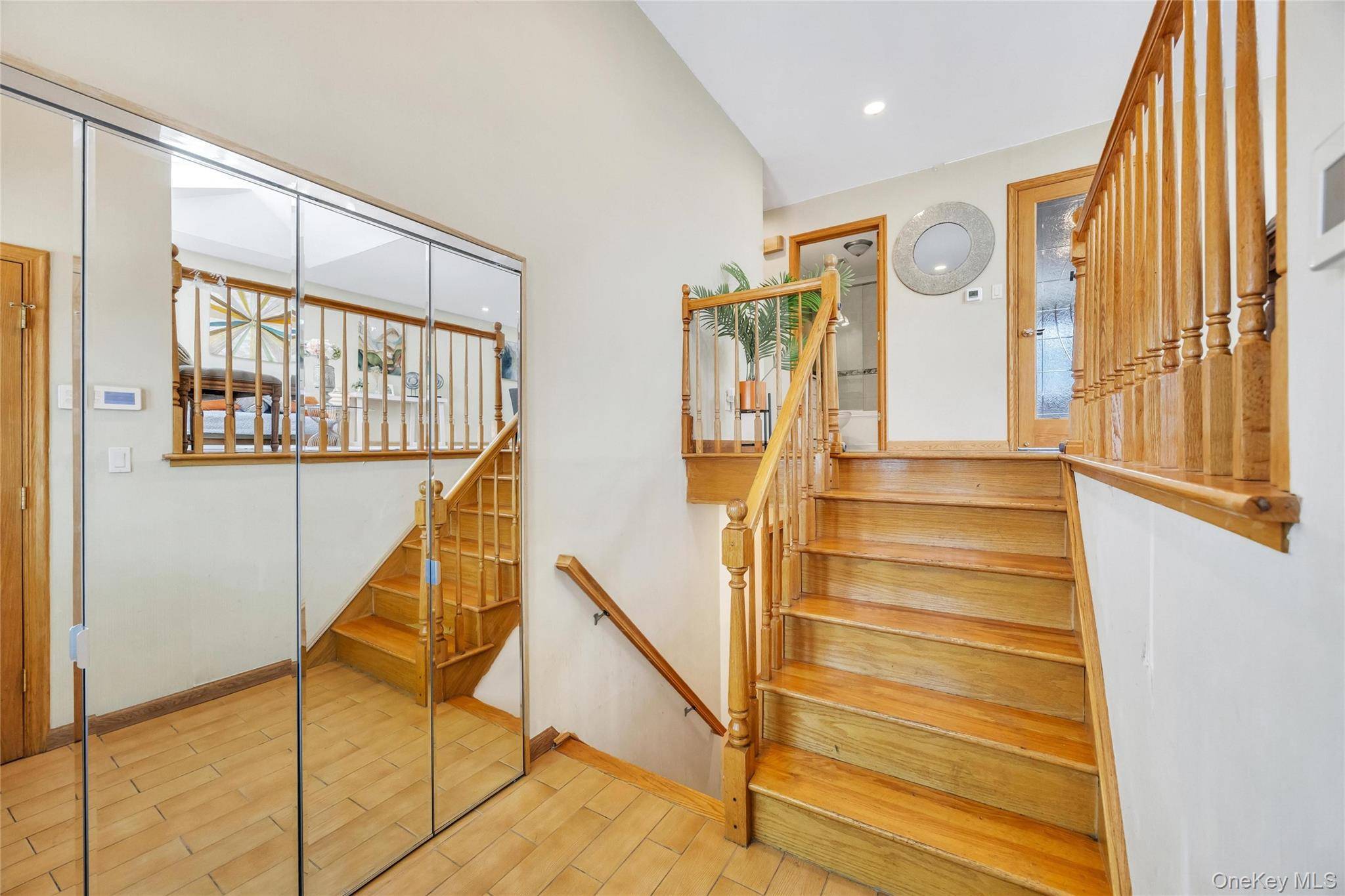 2 Valley Greens DR, North Woodmere, NY 11581