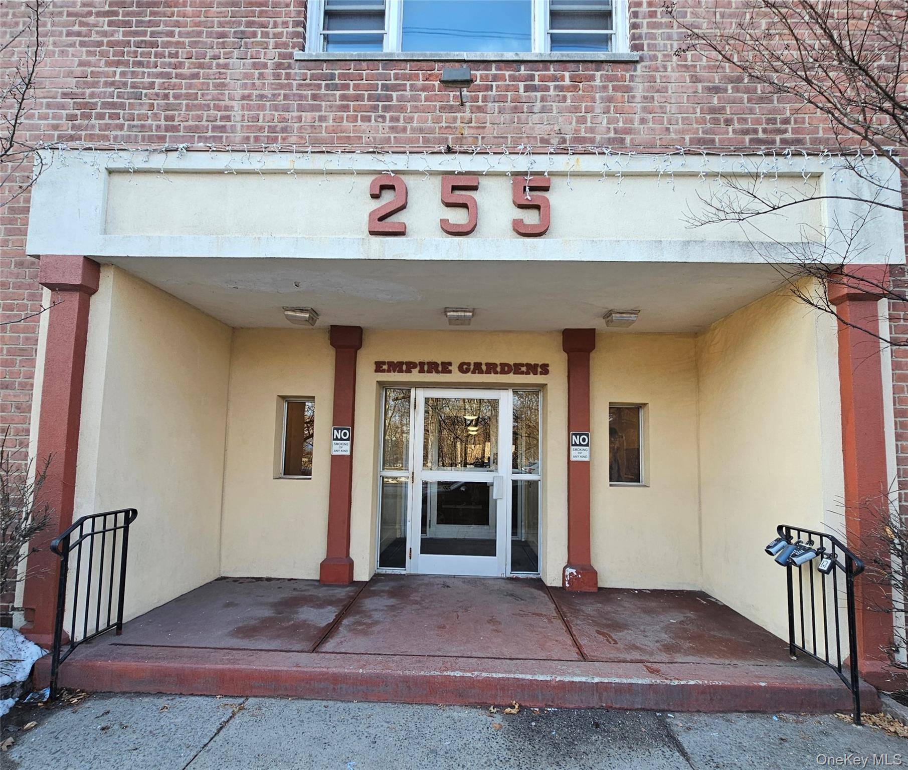 255 Bronx River RD #4R, Yonkers, NY 10704