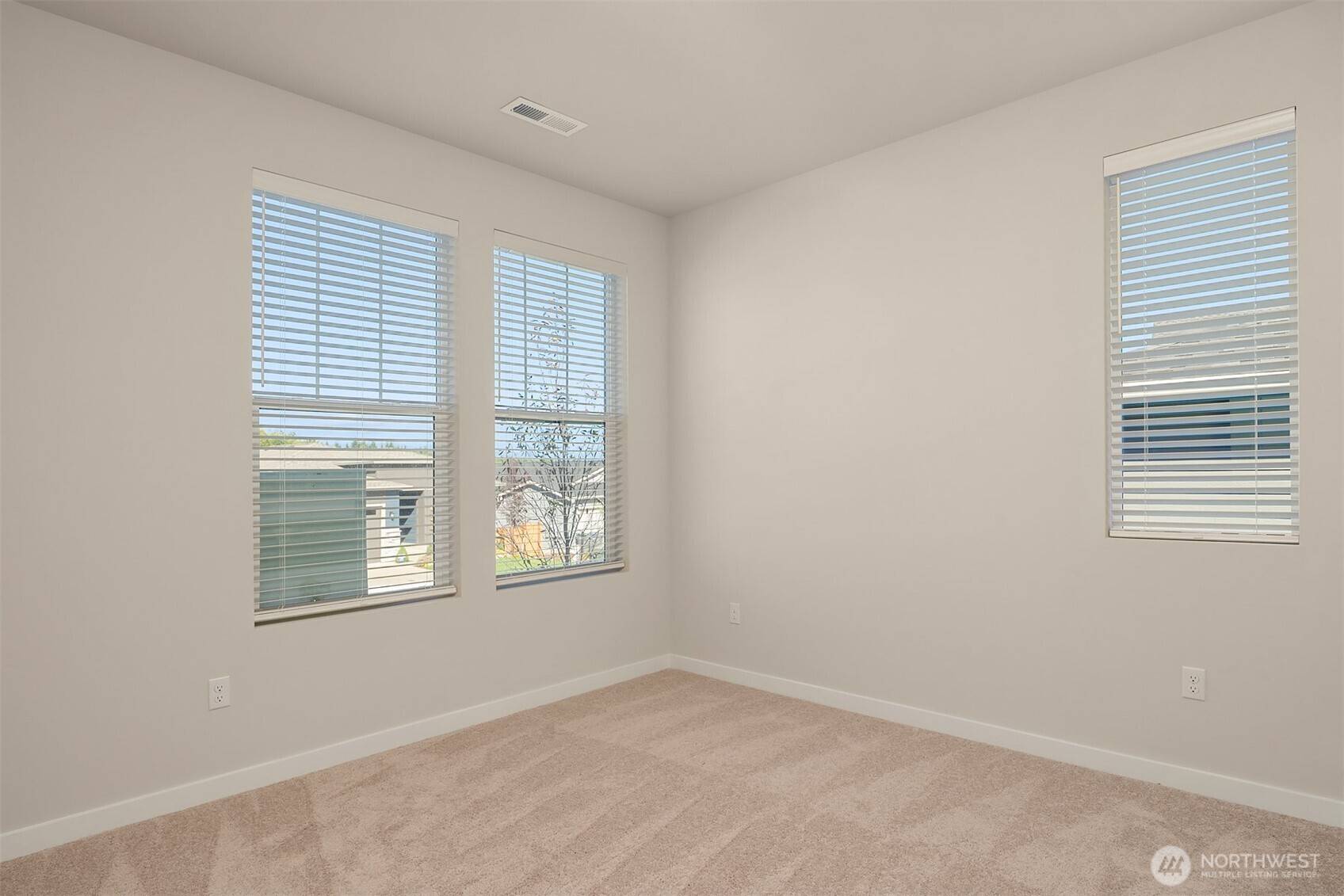 23430 Marinwood CIR NE #1712, Kingston, WA 98346