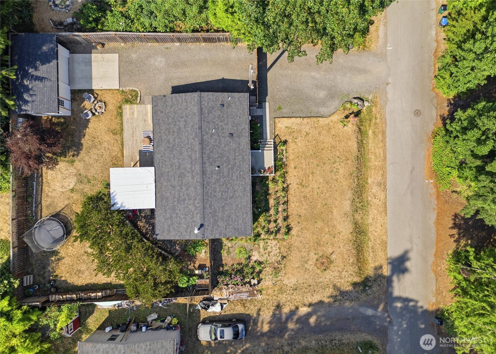 18689 2nd AVE NE, Suquamish, WA 98392