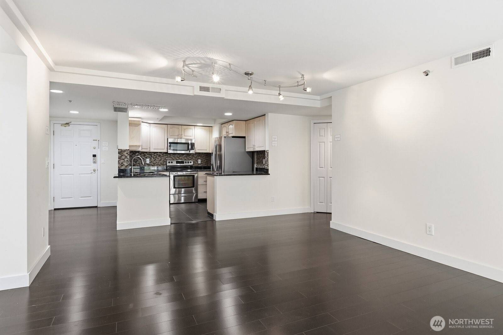 11011 NE 12th ST #202, Bellevue, WA 98004