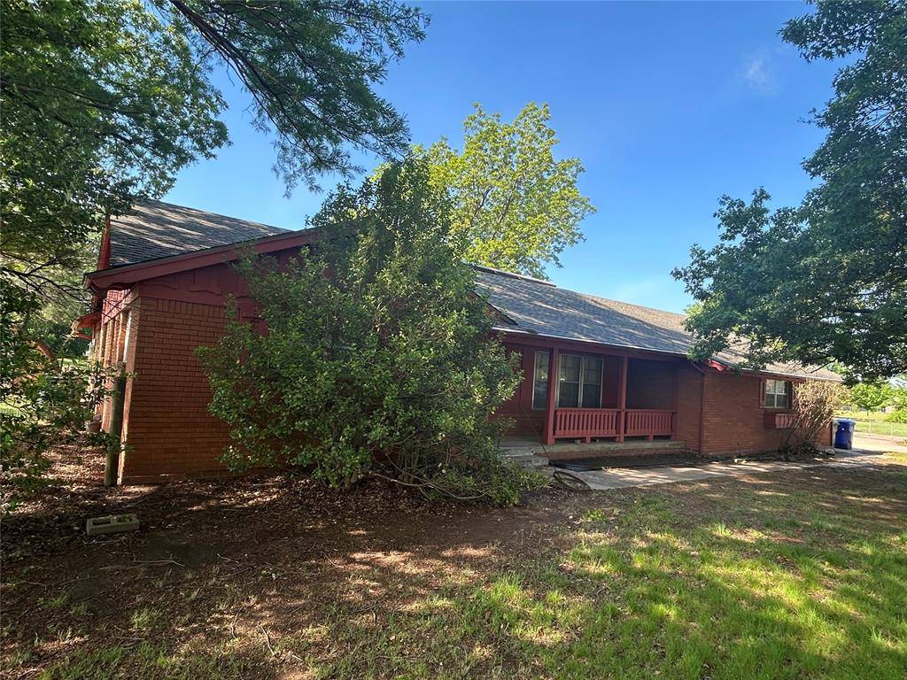 1600 E Imhoff RD, Norman, OK 73071