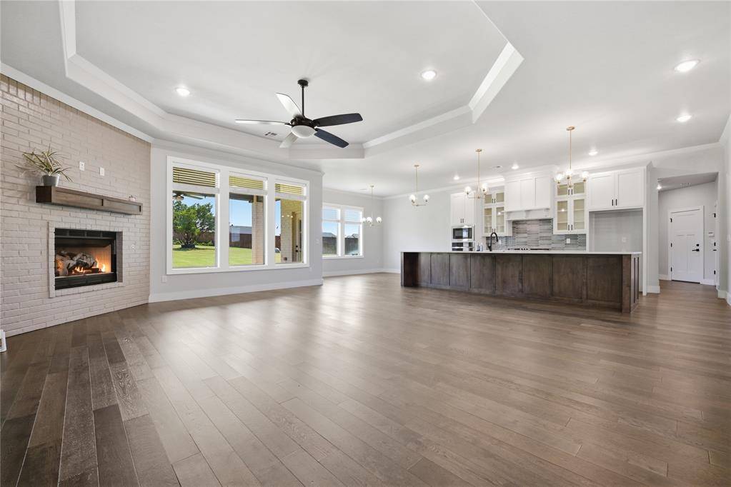 9921 Oakwood DR, Edmond, OK 73025
